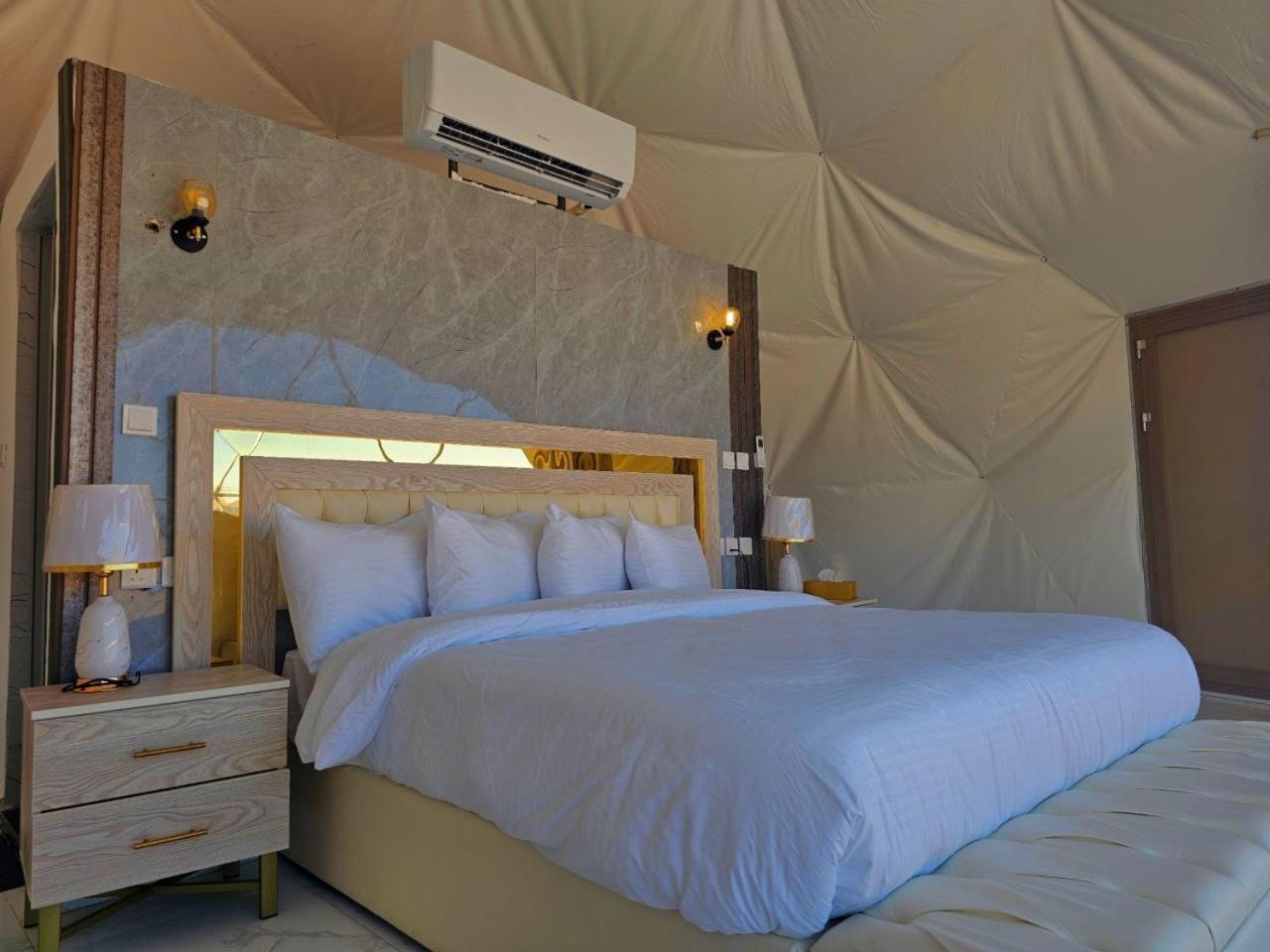 Wadi Rum Anwar Luxury Camp Exteriér fotografie